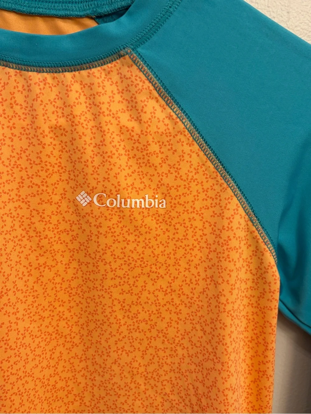 Columbia Teal & Orange Long Sleeve Shirt swim shirt medium 10/12 summer beach